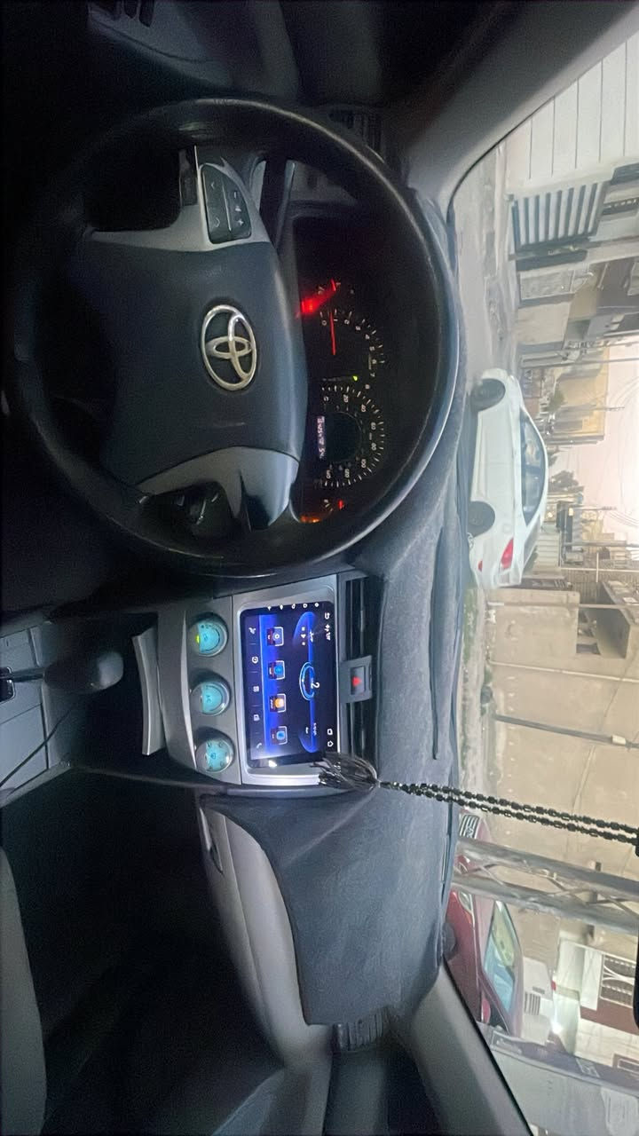 السلام عليكم  ( بيع فقط ) 
كامري 2007 وارد امريكي ضررهة بس بنيد بي طخة ومبدل نفس اللون 
السيارة ما بيهة صبغ بيهة قطع تبديل نفس اللون بلادي وبدون اي دواخل 
السيارة مواصفاتهة معروفة 
محرك 2400 / 4 سلندر ( وارد ياباني اني مبدلة ) مكفول من تنقيص وتبخير واي عطل 
كير جيد جدا 
دواخلهة قماش رصاصي كلش نظيفة 
شاشة اندرويد وكامرة خلفية دوارة 
لايت زنون عالي ناصي وسكن 
اشاير بالمري الجانبية
المراية الوسطية قلاب
بكلايت لد 
تايراتهة جدد  و ويل 16 
باتري جديد
عليها ادامة منظومة بانزين شلعتهة صاروخ 
و التبريد جديد ثلج 
الجام كلة عازل حراري 
 مكانهة دور الظباط / مقابل مجمع الروان السكني 
او البياع قرب المركز الصحي 
السيارة كلش نصبتهة حلوة وكاعدة 
السعر 105 وبيهة مجال للطيبين 
 *********** بي واتساب
