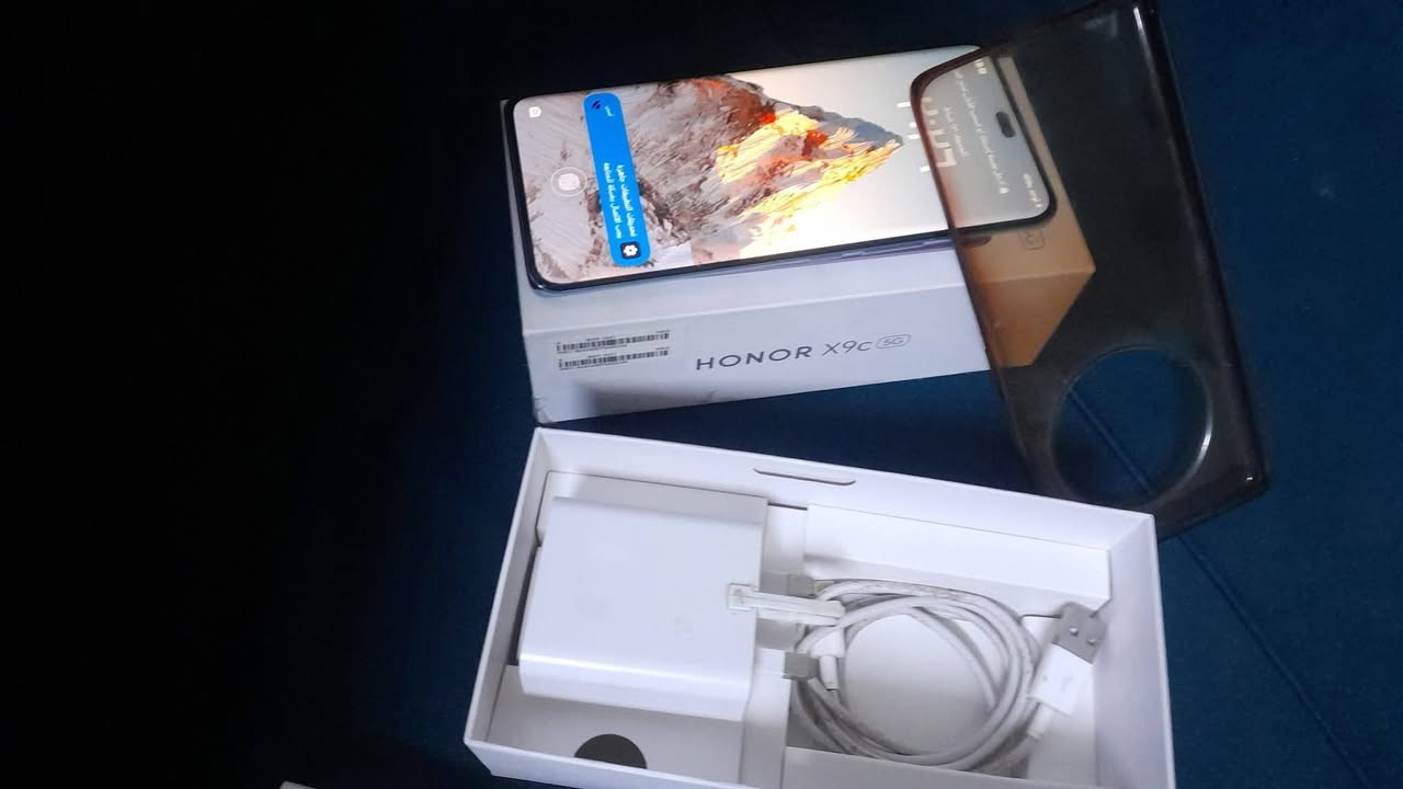 هونر إكس 9 سي (HONOR X9c).
الكاميرا: خلفية بدقة 108 ميجابكسل.
البطارية: سعة كبيرة تبلغ 6600 مللي أمبير.
الشاشة: من نوع AMOLED بحجم 6.78 بوصة ومعدل تحديث 120 هرتز.
الذاكرة: يتوفر بذاكرة تخزين 256 جيجابايت وذاكرة عشوائية (RAM) 12 جيجابايت.
جهاز نضيف السعر 305 شراي اتصل او تعال خاص
***********
