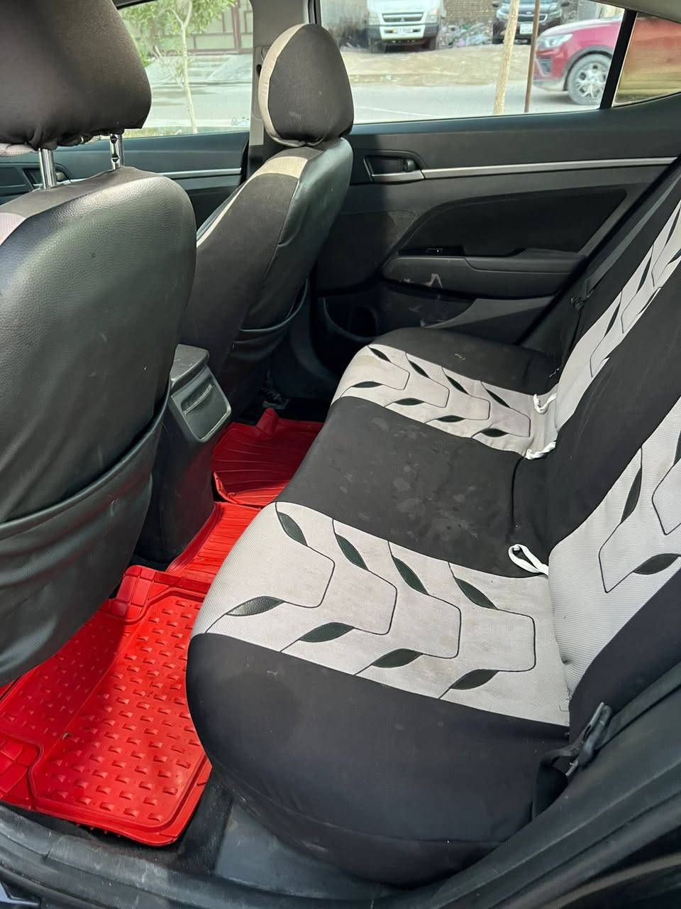 الانترا 18 وارد امريكي فول مواصفات  لبيع.   *********** الاتصال
