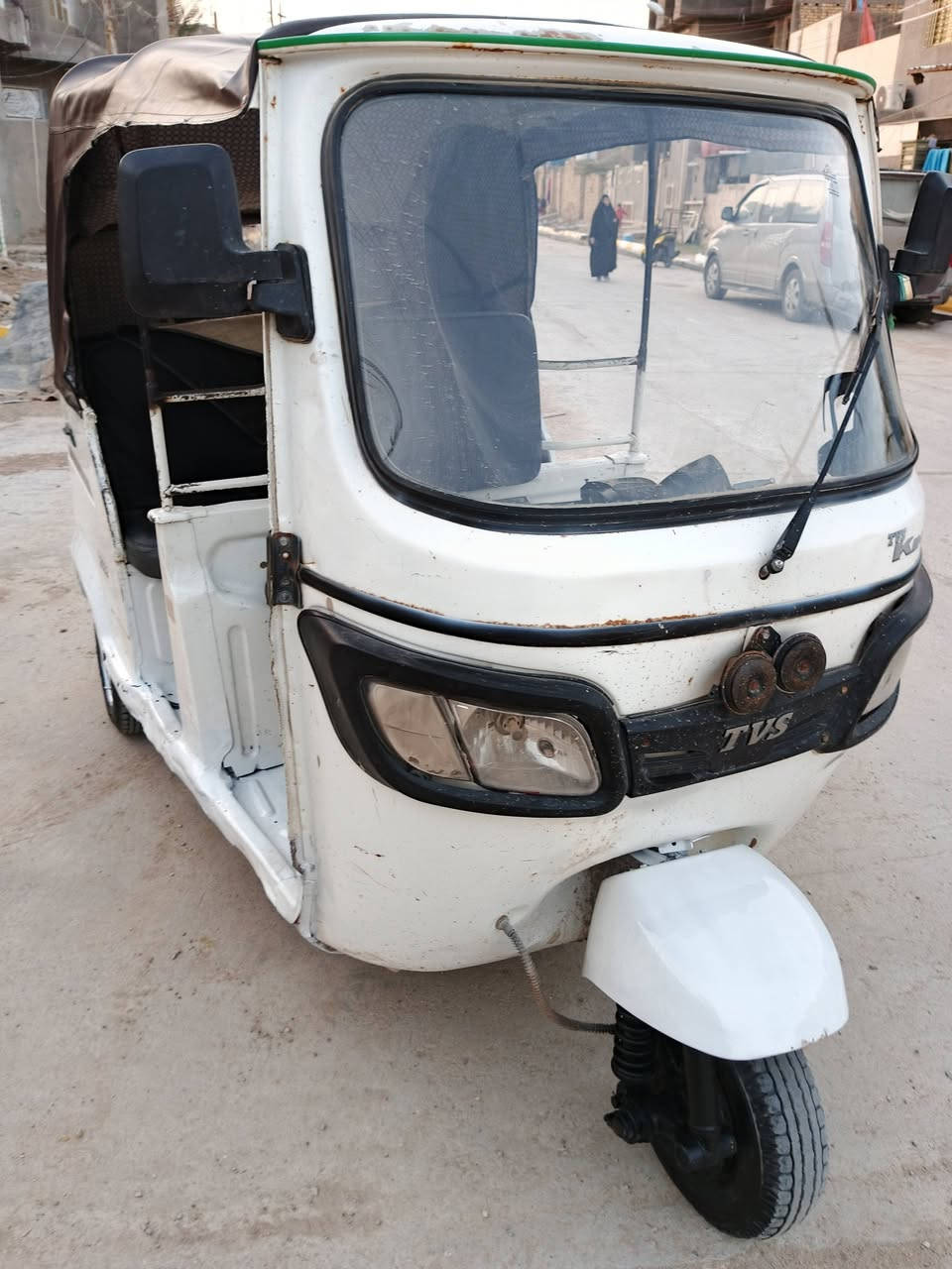 تكتك موديل 21 للبيع اورق ستنساخ السعر 3 مليون وبهه مجال***********
