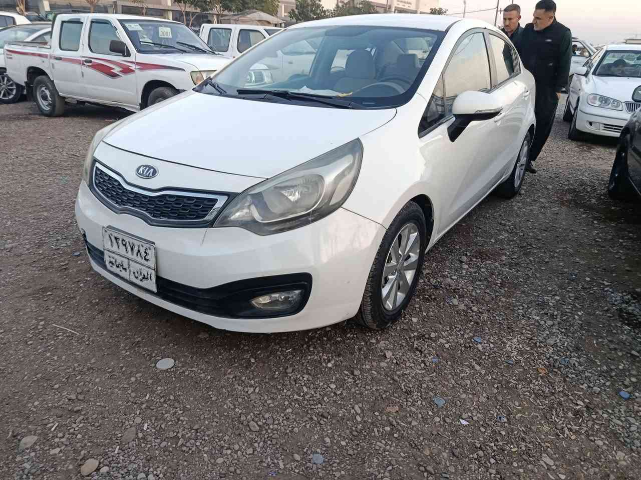 كيا ريو 2012 رقم سليماني محرك 1600 كبير
صندوق بيها شوية صبغ جاملغ سكن امامي بيها شوية بارد رقم تلفون *********** وتساب
