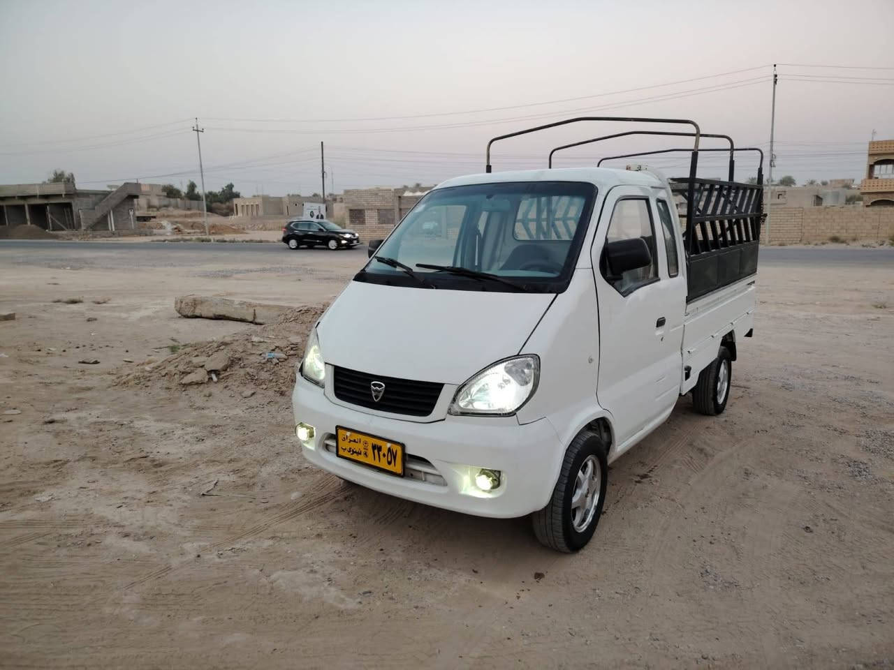 سلام عليكم كيه هيفة للبيع رقم نينوى صدامي  شرط الوكالة محرك كير اكسن شرط كهربائية صدر كلها  أربع تايرات جدد بدون صبغ بدون ضربه خياس مابيها سيارة جديدة وضع شركة مال جنية الشراي يتصل مكاني صلاح الدين الشرقاط *********** سعر 25وبيها مجال قليل
