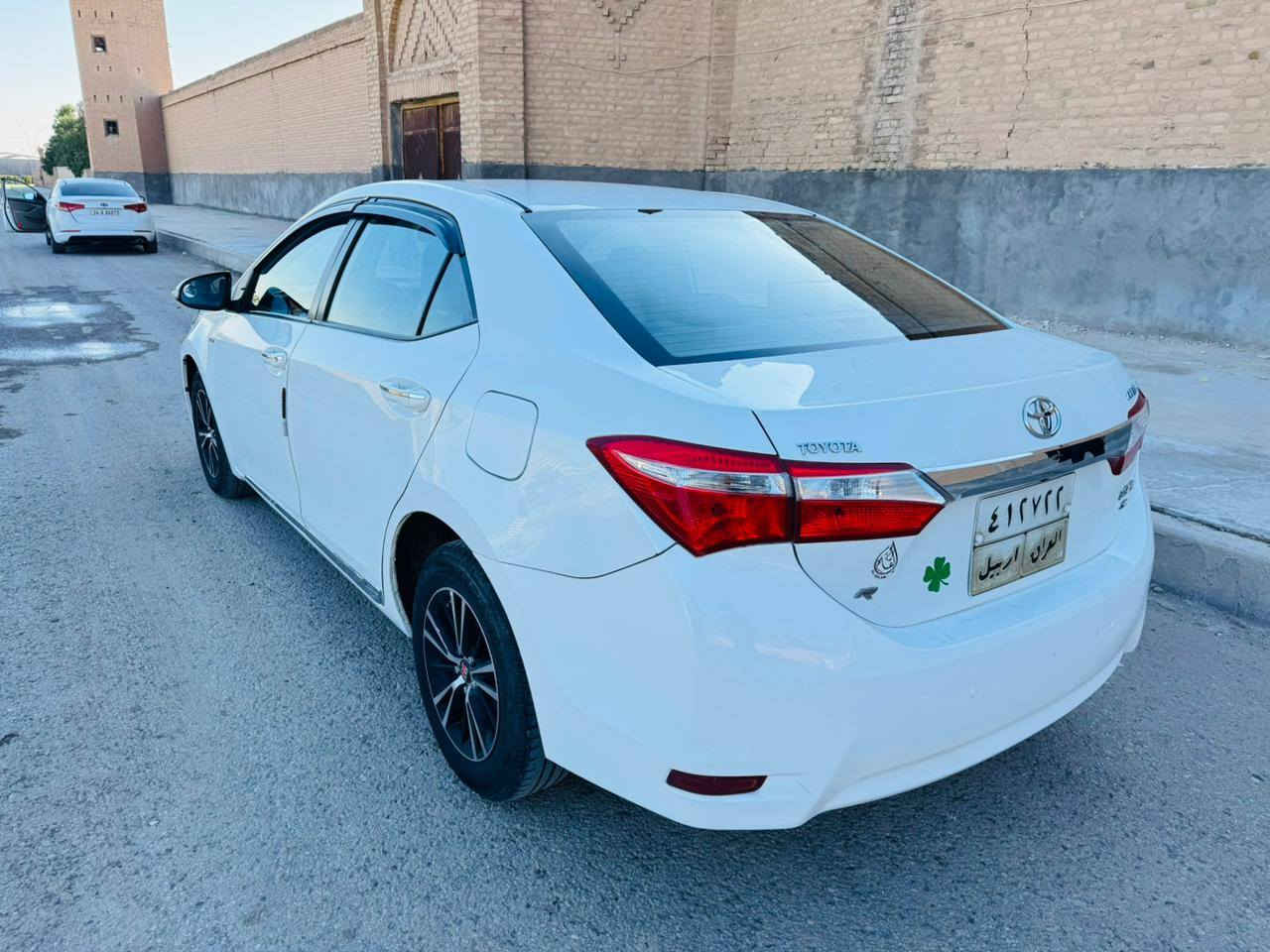 السلام عليكم جميعٱ
للبيع تويوتا كورلا خليجي موديل 2016 محرك 1800
لمتتد
شاشه
كامره 
حساسات خلفيه اماميه 
ويل كب 
داخل لونين 

سياره بيه باب وجاملغ كلير اثر شخط فقط بدون اي حادث بدون معجون
سياره جاهزه من مكينه وكير وحداديه تخم تاير  ماتصرف عليه الف

سنويه جديده لل 2027
تحويل وكاله 
مكان سياره بابل
السعر 124
لاتصال 
***********
*********** حلة, بابل
