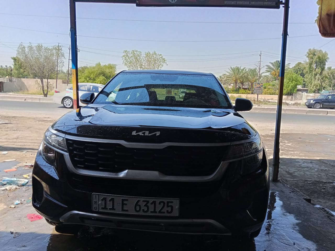 ** للبيع كيا سيليتوس - KIA SELTOS 2023 وارد امريكي **
حالة السيارة:
السيارة جديدة ونظيفة جداً.
حادثها طخة باردة فقط بدون صبغ.
الايرباكات : فقط كشن وبردة فاتحات والباقي كله سليم و مامفتوح.
بدون تبديل وبدون دواخل.

المواصفات:
موديل 2023
وارد امريكي
محرك 2000
مواصفات S

ملاحظات:
سيارة جاهزة بدون اي نقص، كفالة عامة من الضربة والصبغ والتبديل عدا المذكور.

السعر: 140 ورقه وبيها مجال
المكان: بغداد - بسماية 
للاستفسار: ***********
