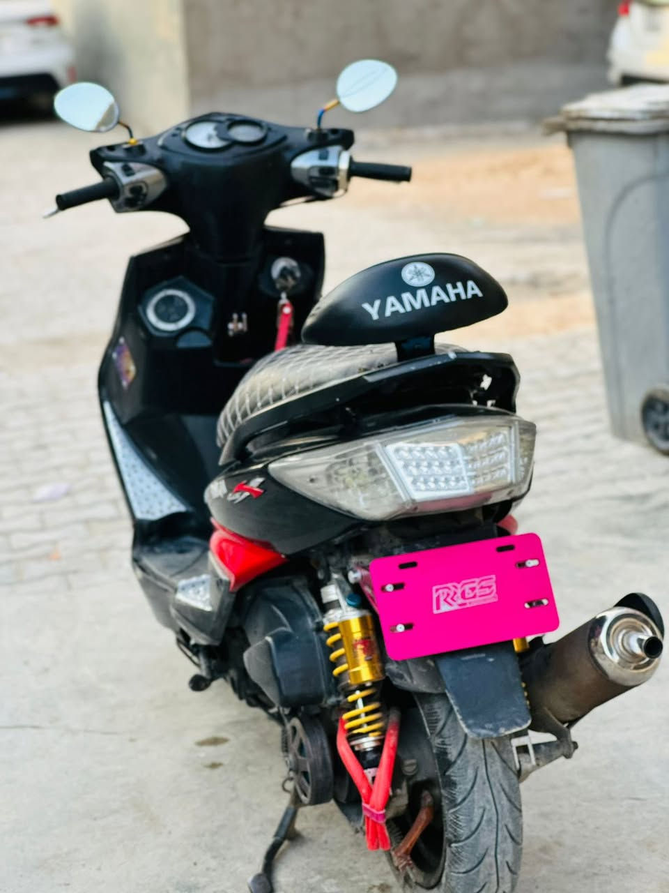 سلام عليكم سكنس فحل دراجه برغي مملعوب بيه ساعه معدل شك الكاع طيران بيه تزويد خير من الله
صدر R/S
بكلايت 
صلنصه صجميه اصليه
يدات بريك اصليات 
دبلات خلفيه RGS
عضمه مال بانزين R/S
فراك مال بريك اصليه
فج وتطواله برمبو 
كلاجات TS طيران
تجوه 
بيه منضومه مال زنون كلوبات ودبل إشاره 
دهن ادير امزويل الله شاهد وبانزين كله محسن
وأسف عل أطاله اتصال *********** او خاص 
مكان الدراجه بغداد الزعفرانيه
