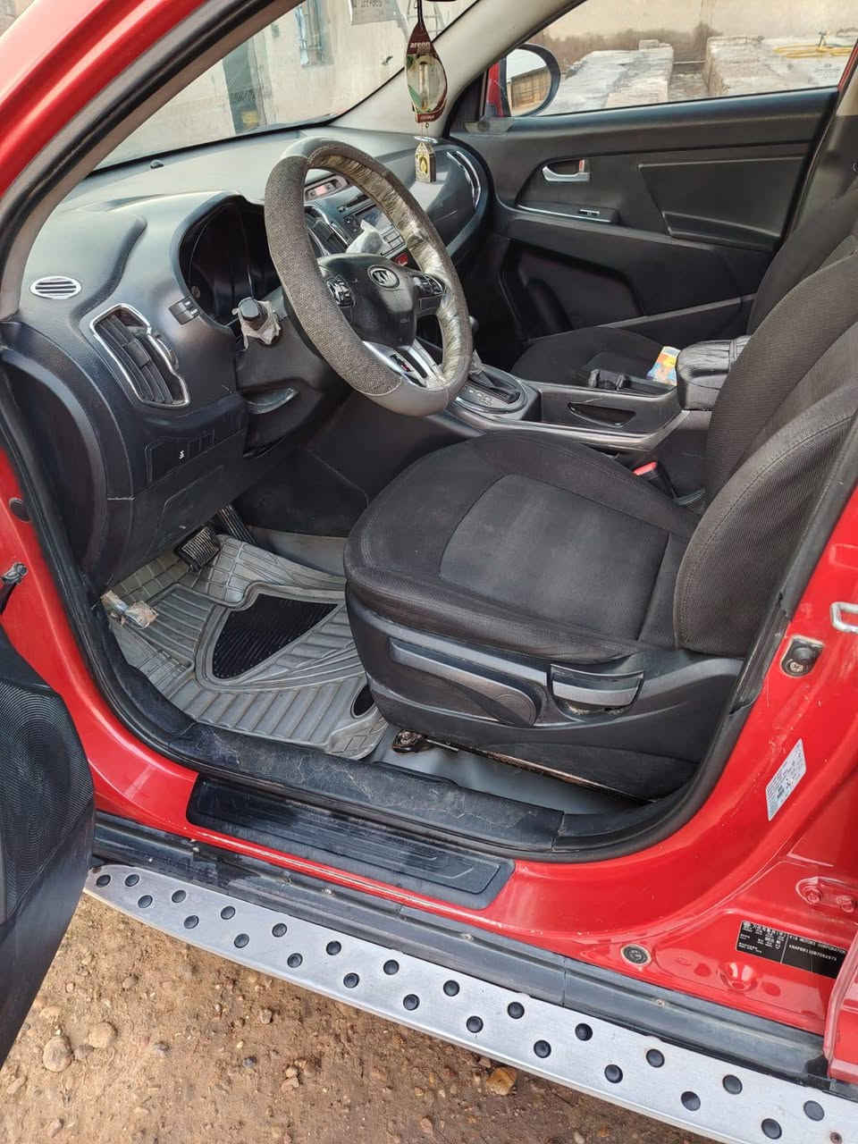 سلام عليكم
 إخوان رجان رجان بدون خاص
 مكلف بل نشر اتصل بصاحب العلاقه 
 اسبورتج موديل 2011   
 رقم صلاح الدين بسمي
 كير محرك جدد 
صدر أمامي جديد 
خليجي 
اسكن تاجي المشاهد 
رقم الهاتف *********** رقم الهاتف ***********
