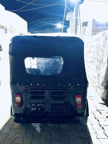 سلام عليكم. موديل ٢٠١٦ تعمير عام صبغ وخيسات. وكلشي لسعر ٢٨٠٠ وبيهة مجال بسيط حق جية تصال فقط 
 كربلاء ***********
