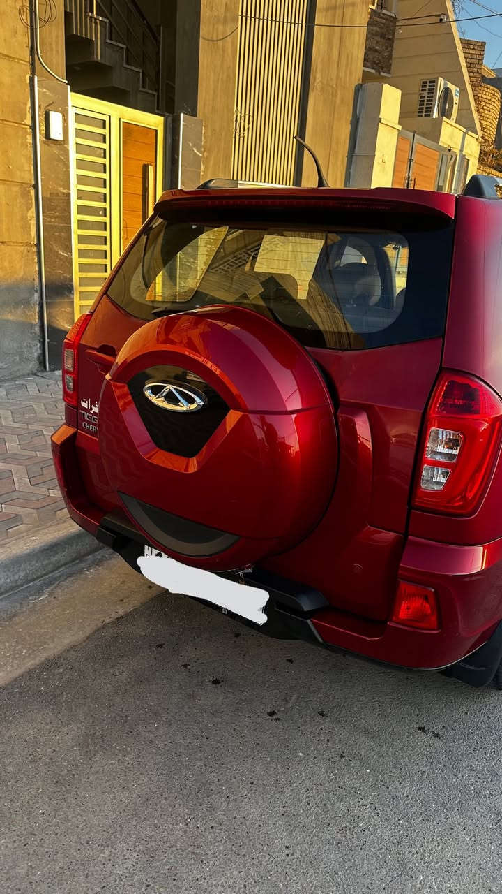 السلام عليكم تيكو 3 موديل 2018 ماشي 68 الف سيارة رقم بغداد حرة ب اسمي تحويل ثاني يوم مكفولة من الصبغ و الضربة و البارد حساسات خلفية كامرة خلفية فتحة سقف عليها شاشة كاربلاي الرقم *********** 
السعر 102 وبيها مجال 
مكان بغداد حي الجهاد
