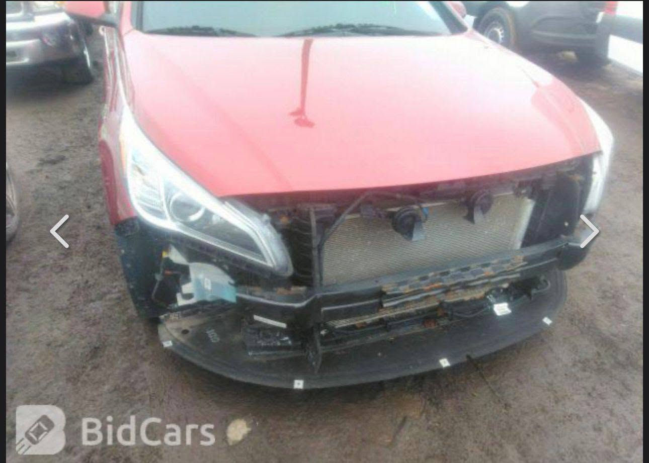سوناتا للبيع موديل ٢٠١٦ بدون حادث الايرباكات سيلمه بيها فقط جاملغات الاماميه كلير كير محر سليمات تبريد ثلج وسياره خير من الله  سعرها ١٠٧ وبيها مجال قليل
للاتصال ***********
