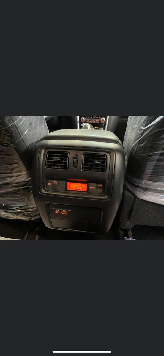 NISSAN PATHFINDER 2019 SV 

نيسان باثفندر 
 موديل ٢٠١٩ 
مواصفات السيارة SV
ماشي: ١١٥٠٠٠ ميل
محرك ٦ سلندر  ٣.٥
المحرك والكير بشرط
رادار امامي 
نقاط عمياء 
سستم صوت 
حساسات خلفية 
كاميرة خلفية 
نزول منحدرات 
المراة الامامية تعتيم ذاتي 
مثبت سرعة 
مانع تصادم 
تشغيل عن بعد 
7ركاب 3مقاعد 
تبريد 3 قطع وشغال
ضربات واضح بالصورة كركوك, العراق


**إذا كنت صاحب هذا الإعلان وتريد حذفه لأي سبب، رجاءا أرسل رسالة إلى الدعم الفني**