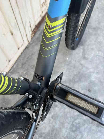 باسکیل /سویسری
حجم/٢٧.٥
جسم/فافۆن 
ستم/shimano 
کیر٨-٣
دەبل امامی 
تایر ماکە GEAX MEZCAL
مکینە خلفی Tourney
توصیل موجود 
سعر ٢٧٥ الف بها مجال 
عینوان -کلار -رزگاری 
ژ.م ***********
واتئاپ موجود
