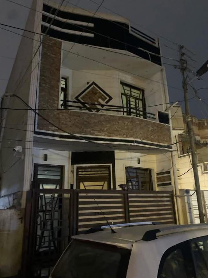 #للايجار____في____السيدية
بيت مساحة 80م نظيف 

يحتوي على ثلاث غرف نوم وصالة ومطبخ وخدمات 

قيمة الاجار: مليون قفل

للاستفسار:***********

او زيارة مكتب الفهد الهندسي للمقاولات العامة/شارع جامع الاقصى مقابل مكتبة الحكم سنتر
