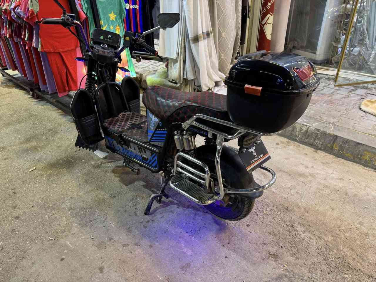 سلام عليكم 
دراجه شحن نوعيه بغداد 2026للبيع مفوله اي نقص مابيه 
عدد بطاريه 6 بلادي بعده جديد للاستفسار اتصل عل رقم 
***********
