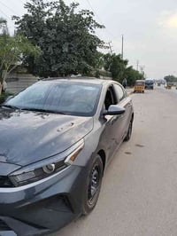 كيا فورتي للبيع مديل 2024 معوقين وكاله عامه سياره ماشيه 3الف  سياره بد...