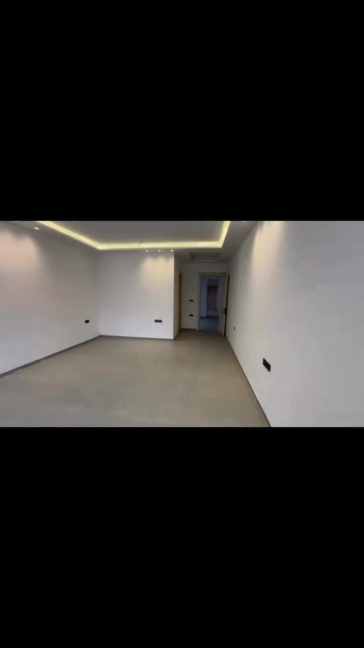 🔥 تحية طيبة️

🏘️ بيت للإيجار – المنصور
✨ عقار زيرو مناسب للسكن أو الاستخدام التجاري
📐 الطابق الأرضي: 300م² 
▪️ 3 غرف نوم 
▪️ 3 حمامات 
▪️ صالة + استقبال 
▪️ مطبخ حار وبارد 
▪️ مخزن ومنور 

🏢 الطابق الثاني منفصل عبارة عن شقتين 
📐 كل شقة 120م² 
▪️ غرفتين نوم 
▪️ حمامين 
▪️ مطبخ أمريكي مفتوح على الصالة 

💰 الإيجار الشهري: 42$ ورقة قابل للتفاوض 

✨يوجد أيضاً عروض أخرى سكنية وتجارية
 بمناطق مختلفة وبأسعار متنوعة
📱اتصال ***********
💬 واتساب: ***********
🔎 رمز العقار : 345
دارك عراقي للوساطة والتسويق العقاري
✨نستقبل كافة العروض السكنية والتجارية✨

📲 تابعنا على 
📌 تيليجرام: https://t.me/dark_iraq
📌 فيسبوك: https://www.facebook.com/share/1B9NXjsAxt/?mibextid=
📌 انستغرام: https://www.instagram.com/jll__v8
📌 تيك توك: https://www.tiktok.com/@.dark.iraqi
#عقار #عقار_للإيجار #عقارات_اليرموك_المأمون_الداخلية_القضاة_الحمراء_السفارات_القادسية_الحارثية_حي_الجامعة_الخارجية_العدل #عقارات_اليرموك_المأمون_الداخلية_القضاة_الحمراء_السفارات_القادسية_الحارثية_حي_الجامعة_الخارجية_العدل #بغداد
