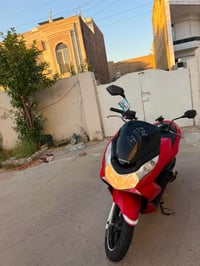 بي سي اكس • جيل اول • كرزي