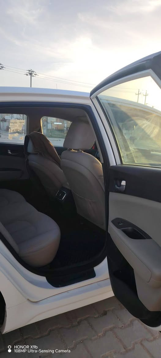 سلام عليكم
للبيع فقط 
كيا اوبتما موديل 2017 سونار موجود جيك قبل لاتتصل 
السعر $173 وبيها مجال قليل 
العنوان الديوانيه المركز سياره باسم عربي من دوانيه رقمها دهوك شمالي سنويه جديدة ورقم جديد مكينه 2400 مكينه وكير مكفولات 
الاستفسار اكثر اتصل على الرقم 
*********** تاكد من سونار واتصل
