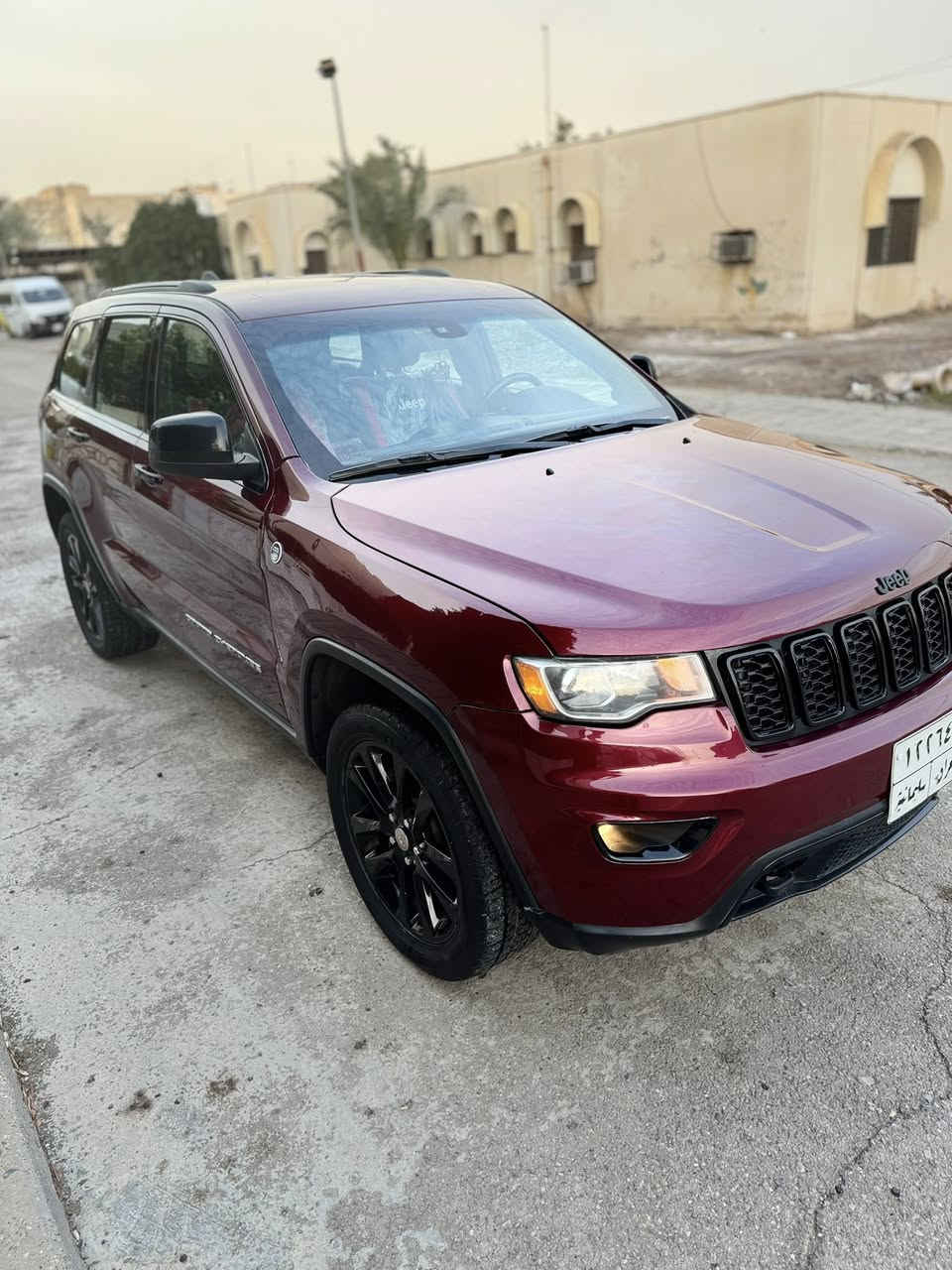 السلام عليكم
السيارة جديدة كلش وبالعافية على الياخذها

 JEEP GRAND CHEROKEE 2018

عدد المسافات (٨٩) الف ميل  

جيب فئة:    لاريدو

موديل:     ٢٠١٨

مكينة:     V6 3.6

وارد امريكي  (قطعه وحده * البنيد * بدون اي دواخل شاصي بدنه لغود كله مكفول ).  🙋‍♂️ ضربه مو قويه  ✅

المواصفــات// نص فول 

العنوان بغداد  - تقاطع النهروان - المجمع السكني النفطي   السياره باسمي - تحويل مباشر 

السعر: علق يجيك السعر على الخاص 

للاستفسار: ***********

اتصال او واتساب
