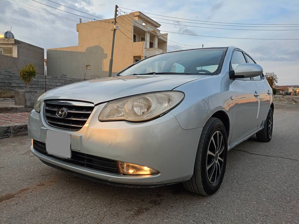 ئاڤانتی دوبەی موس و براوە مەکینە ١٦ دکشن بەرز  
کوشن هیتەر 
سوکان ڤۆلیۆم 
تەبرید لەمس 
ئاوێنە شەفت چوار تایەو ویلی لۆکی لەژێرە
تەبرید سارد و گەرم بە شەرت 
کامل مەسرەف کراوە 
گێڕ و مەکینەی بەشەرت
ژ.م ***********
                         *********** كويسينجاك, أربيل
