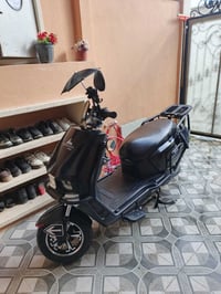 للبيع السعر خاص  واتساب 07702329823