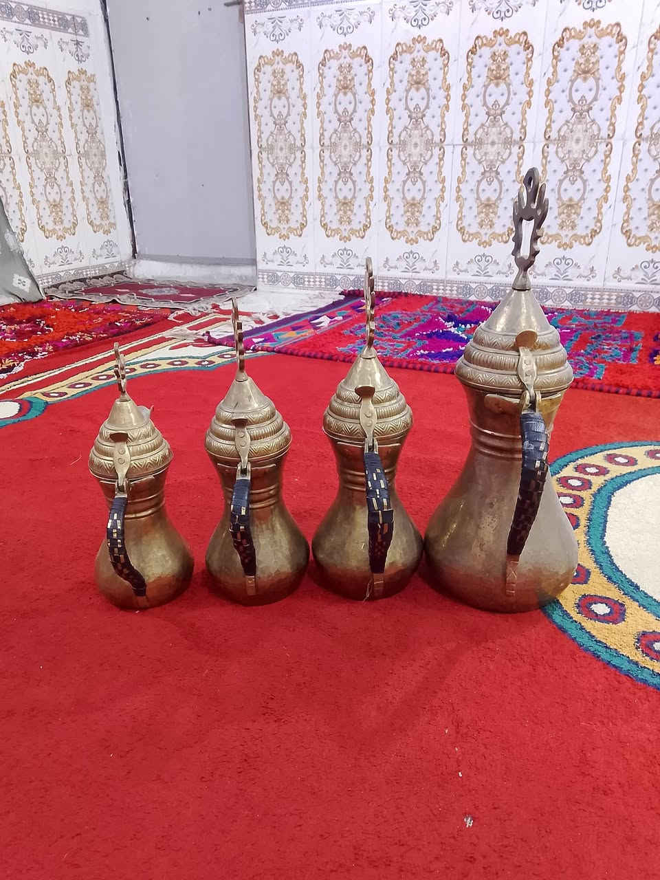 كماكم نصراني نحاس اصلي طرق يدوي قياس 54/45/41/36 للستفسار اتصال *********** يوجد توصيل
