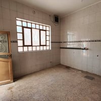 بيت للبيع • ١١٠م • قرب مجسر العباس