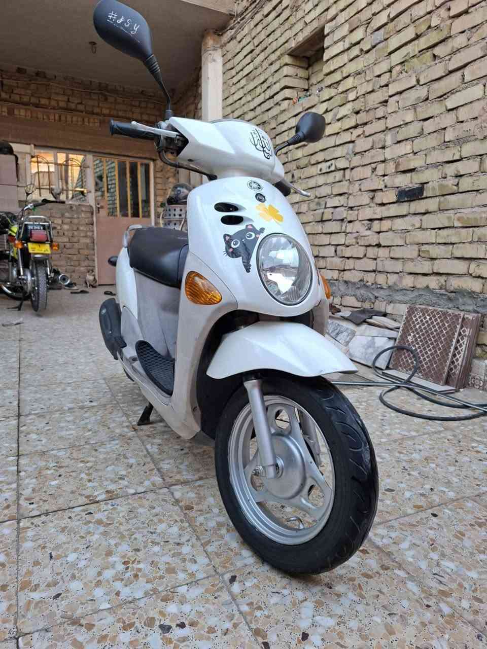 السلام عليكم دراجه للبيع مايحتاج احجي مواصفات دراجه رمبه صاللها 10 ايام نازله من العزيزيه بيدي اكفلك حته التراب البيها ***********  بس واتساب او تعلق واني اراسلك سعر 1100 وبيها مجال للطيبين وتحياتي 🌀🌀
