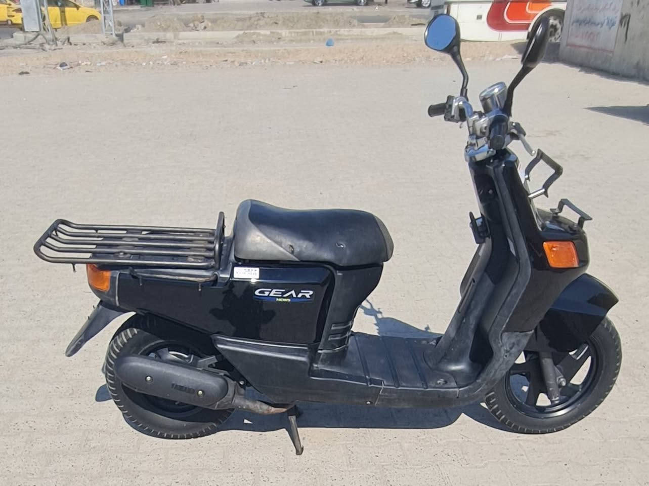 سلام عليكم دراجه بيكم كلاسك حديث مال رمبه نازله بشهر ١٢ أوراقه كامله وصل معرض موجود ومنفيس سلف وهندر اشاير عالي وناصي كيجات كيلو متر وبانزين قفل ستيرن اصطاب لايت شغال استان كهربائي شغال كله شغاله بيه محرك ناعم اخرس بلادي شرط الفحص جيب وياك فيتر وتعال السعر ٦٠٠ مكاني مدينه الصدر الشراي يتصل ***********
