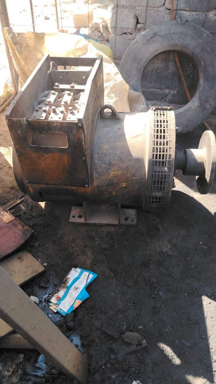 راس توليد 18 ورقة وبي مجال بسيط للبيع 250 KV اكزما بلادي ما ملفوف موجود في النجف ***********
