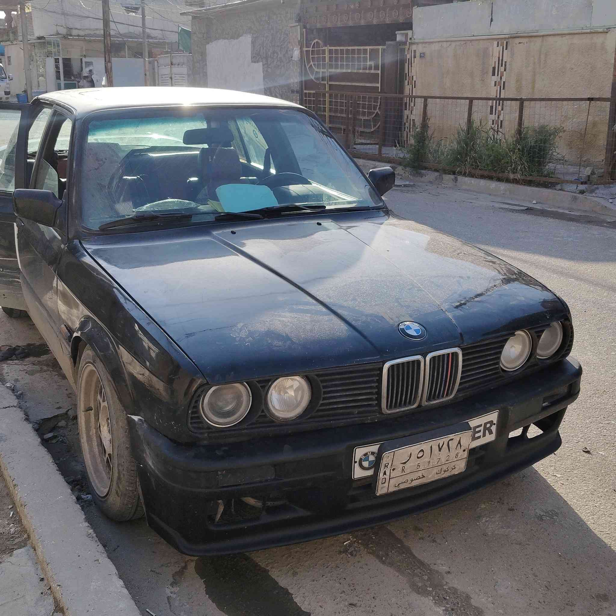 للبيع ومراوس
العنوان الدوره شارع ابو طياره 
***********
