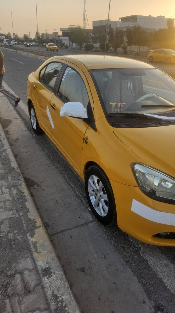 كريد ويل ٢٠١١ مشروع وطني  راعيها بكركوك سنويه جديد لحد ٢٠٢٨
كير ومحرك بلادي تدفئه وكهربائيات بشرط  اطارات وياله كله جديد صدر ودريم شفت سلف ودينمو تبديل جديد  مصبوغه جديد ضرر جاملغ وبونيد عنوان كركوك رحيم اوه سعر ٤٤ بي مجال بسيط *********** او *********** كركوك, العراق
