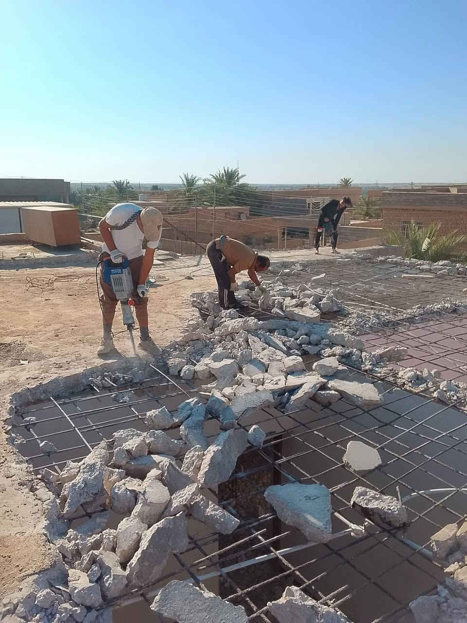 *********** 📞سلام عليكم  /  يوجد كادر عمل جاهز /  تصعيد مواد /  تنضيف بيوت /  تفليش /  تكشيط /  دفن نهري /  شقلنه ليل ونهار /  ومعداتنه جاهزه  ومالك دخل بكلشي تأخذ شقل جاهز مني سلمني شقل وتأخذ شقل جاهز / ماعليك بس تصال على رقم /// ***********  وسياره تجيك للبيت // وموجود واتساب
