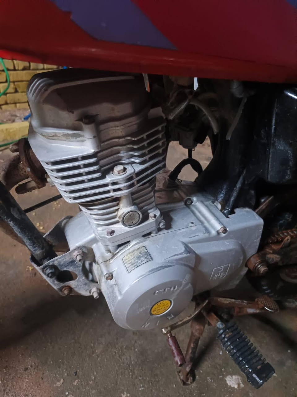 سلام عليكم دراجه كايمه بيه دخانه شغاله راديه ب٢٠٠وبيه مجال قليل مكفوله من السرقه مكاني كرمه علي رقم الهاتف ***********
