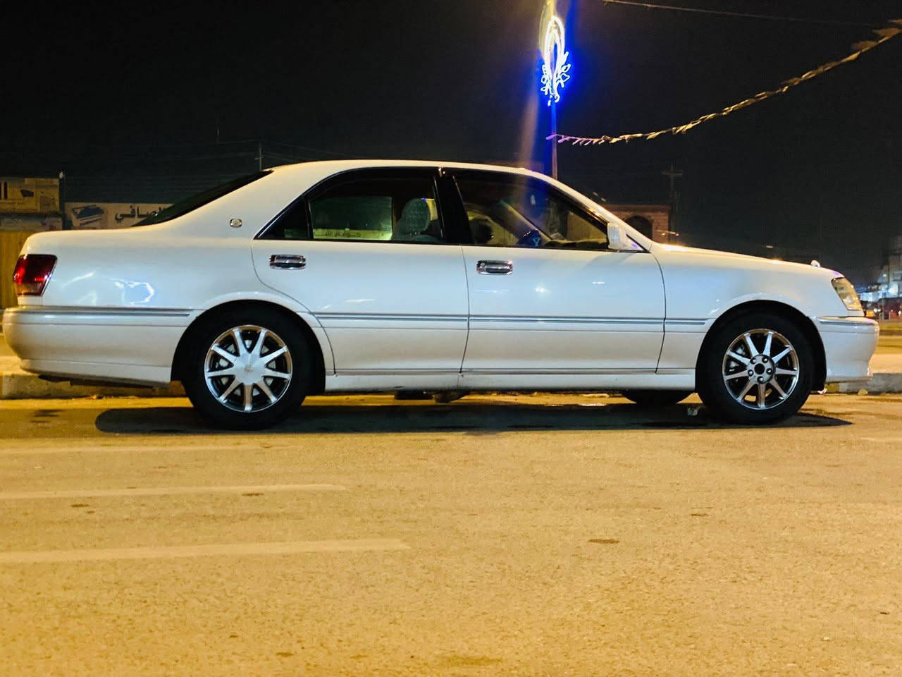 ملكه للبيع فقط/ بأسمي 
مديل 2002 اصل
كرستال اصل    3 دكم
مكفولة من الكص والضربه 
السعر 140 وبيه مجال 
باقي التفاصيل الاتصال 
***********
