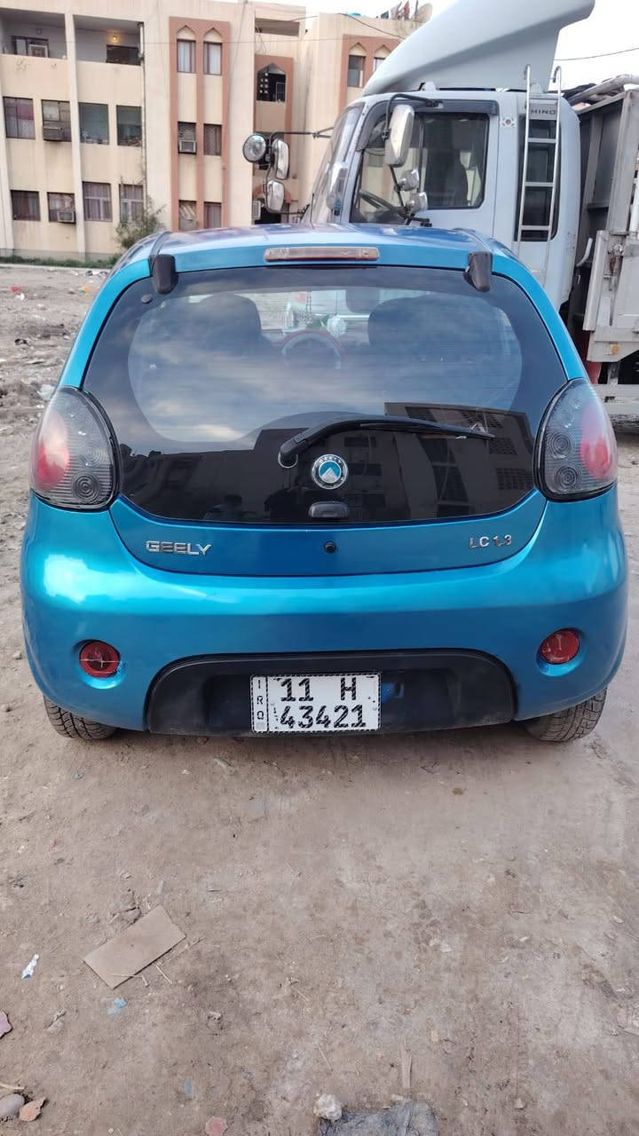 السلام عليكم باندا موديل 2013 مواصفات معروفه كير مكينه صدر كله جديد  تخم تاير جديد سياره جاهزه وحلوه مال بنيه رقم بغداد انكليزي مكان السياره محموديه مجمع القادسيه السعر 47وبيه مجال رقم الهاتف ***********
