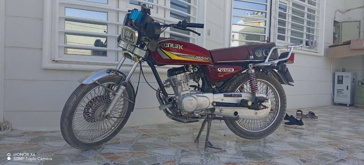 السلام عليكم 
تايكر موديل 2023 نضيفه سبانه مامطخوخه 
شلعه ومعدل فول الدراجه ماناقصه اي شي كهربائيات شغله مابي اي شي نقص سعر 580وبيه مجال حك الجيه مكان جلولاء 
***********
