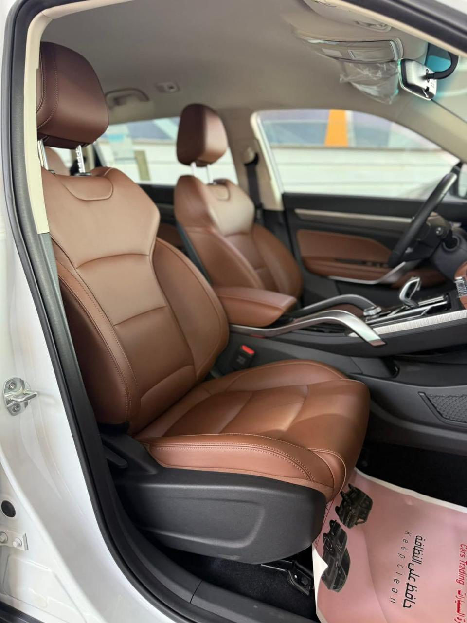 جيلي اسكاره مديل 23 فول مواصفات السياره نضيفه عله وضع الشركه بيهه بنيد مبدل بلادي فقط السعر 140$ الستفسار التصال عله رقم ***********
