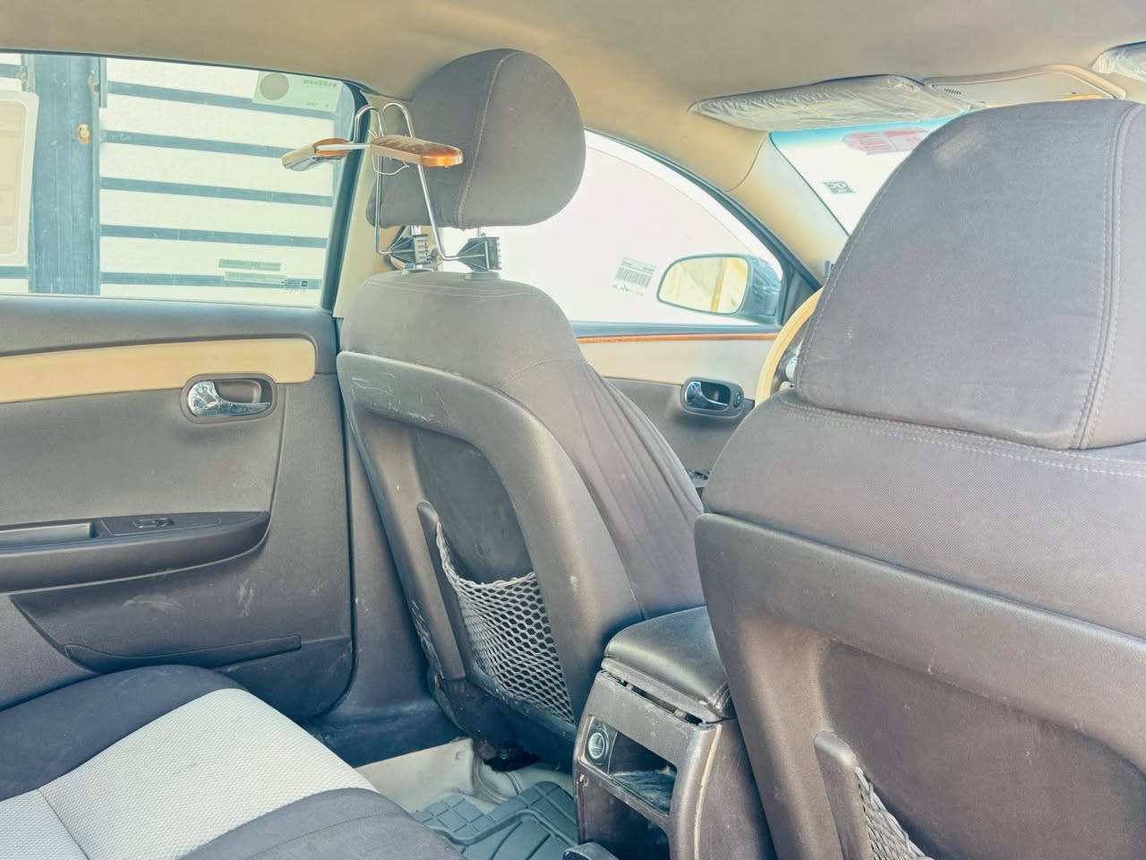 ماليبو 2011 lt خليجي كلين بدون صبغ بيها بارد بالجاملغ شبر السونار موجود
السعر 85$ بيها مجال 
المواصفات معروفة
2400 مكينة
رقم اربيل  دولي
سنوية قبل شهر سقطت
تخم تاير 
صدر 70 ‎%‎
تحكم استيرن كشن كهرباء 

المكان تكريت *********** تكريت, صلاح الدين
