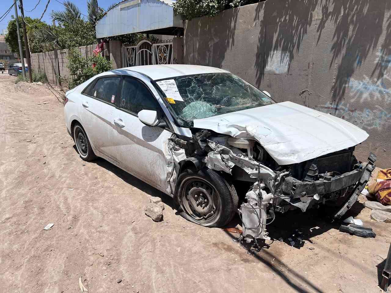 سلام عليكم النترا موديل 23 هايبرد امريكي حادثها قبل ربع بنيد بدون تبديل الله يجفيكم الشر حادثها هذا هسه ابيع واقع حال مكينه كير مابيهن شي بطاريات مابيهن شي السياره شغاله رقم بغداد بسمي 
***********
