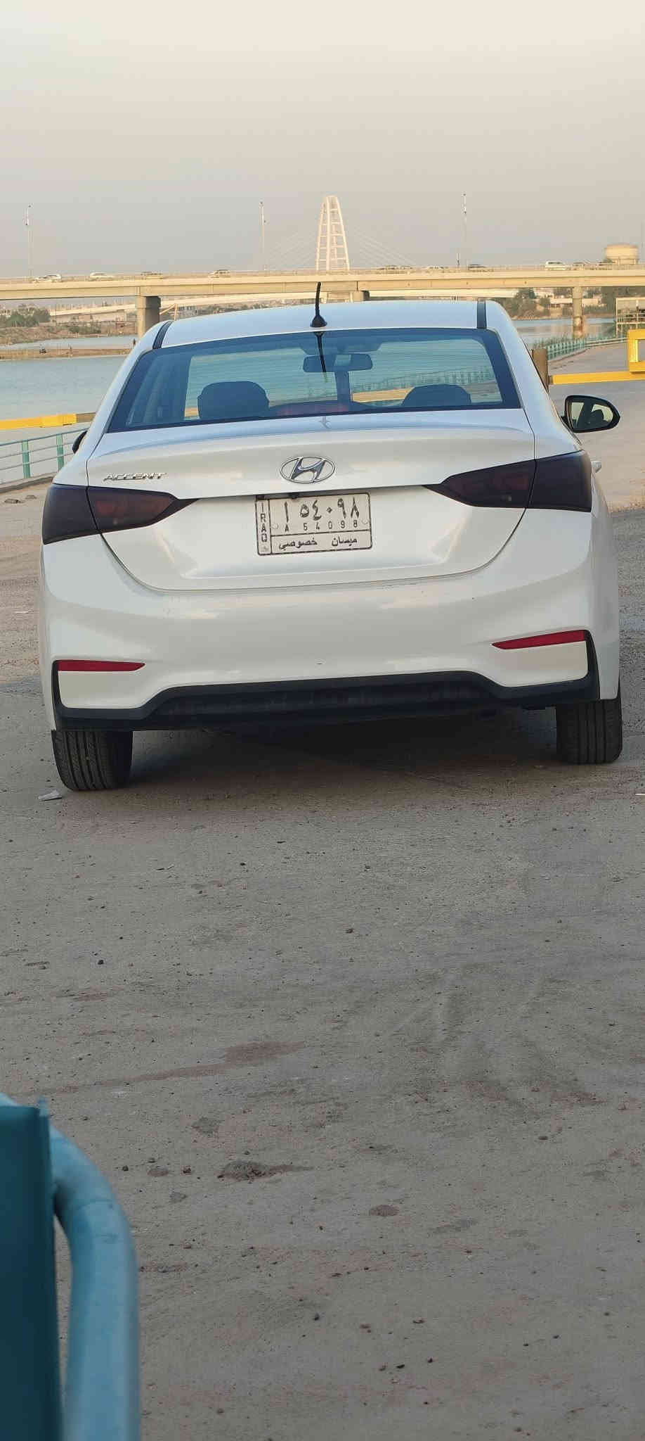 السلام عليكم اكسنت للبيع 2019 ماشيه 79 وارد امريكي حادثهه جاملغ امامي تبديل فقط مكينه 1600 جي دي اي 
معوقين بعد سنه تصير حره مسويلهه ادامه كامله السعر 117 للاتصال ***********
