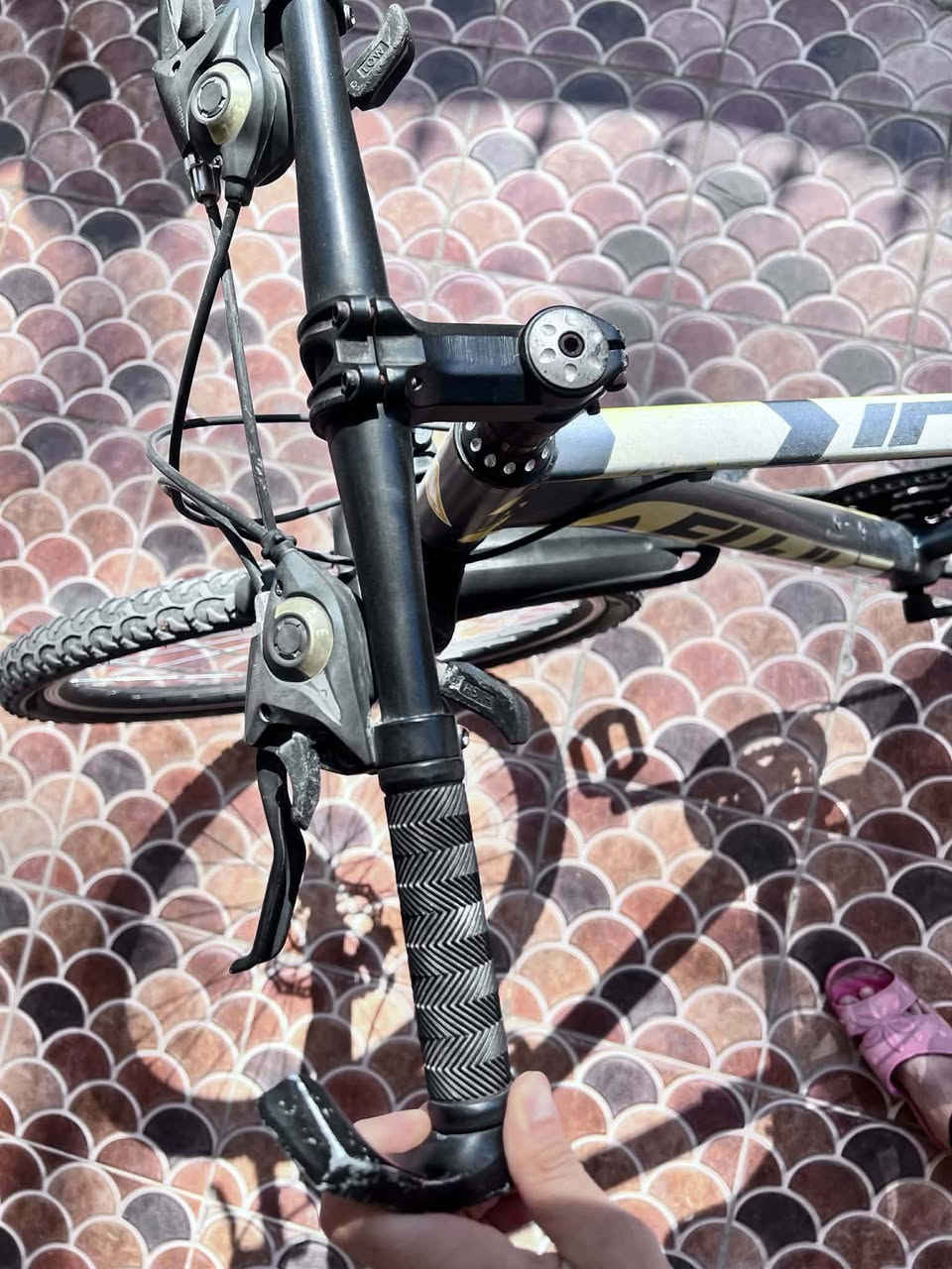 السلام عليكم باسكل جبلي للبيع المنيوم مكان ابو غرق قرب جامع المتقين للاستفسار *********** السعر 135 وبي مجال
