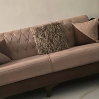 ١٠ مقاعد • كنب