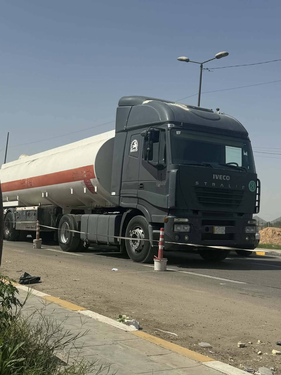 موديل 2005افيكو ستارلس رقم بغداد كير اوتو 12نمره سياره جاهزه من كلشي أبيع بس الراس رقم صاحب السياره ***********
