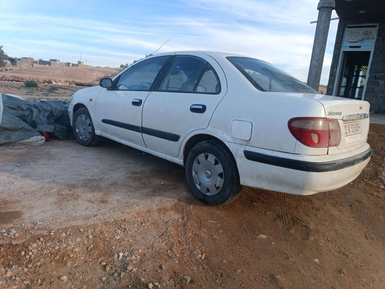 سني للبيع مودي ٢٠٠١ سياره جديده صبغ عام قرار مرور محرك كير تخم تاير تمام قبق اسود محرك ١٨٠٠ مكان السياره بغداد العامريه 
السعر ٦٢ وبي مجال قليل 
***********
