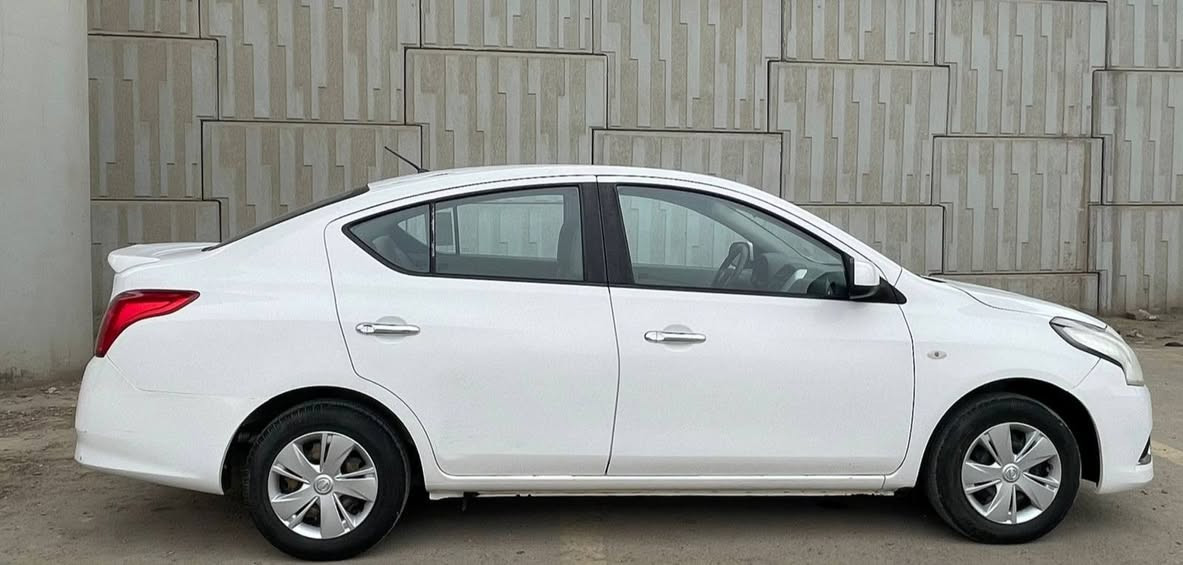 سني هندي للبيع 2020 
السيارة كفالة عامة 
عدا جاملغ جهة السائق ربع مصبوغ
رقم بابل باسمي تحويل مباشر
عداد المسافة 113.000km حقيقي
مكاني بابل شارع 40 
رقم صاحب سيارة ***********
