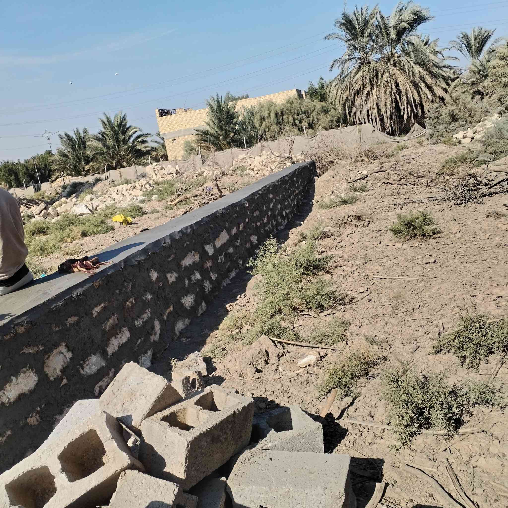 شغل حسب الطلب حجر او ابلوك او طابوك هاذه رقمي *********** تعال خاص واتساب أو ماسنجر ابيك خير وتدلل البناء أبو هادي شغل تكحيل جهتين والبنا الطابوك يتنظف متفرق حاليا
