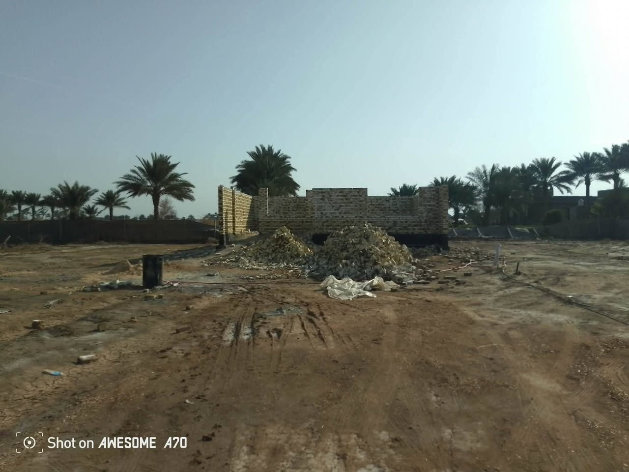 السلام عليكم هيكل للبيع المساحه الكليه 500 متر طابو زراعي سند 25 تحويل مباشر باسم المشتري متوفره كل الخدمات الورديه ظهر علي ابن الحسن ابو هدمه عرض الشارع 10 امتار بالتقسيم الجديد السعر 75 وبي مجال الاستفسار ***********
