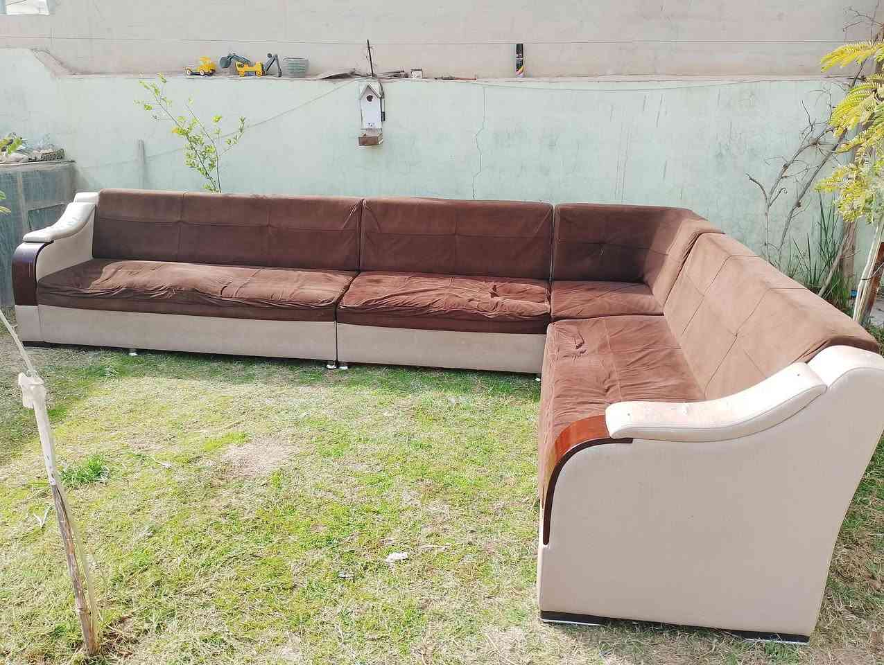 متاح قنفه للبيع قياس 3 ×4 عنوان بنجا علي قرب جامع روناكي السعر 150


**إذا كنت صاحب هذا الإعلان وتريد حذفه لأي سبب، رجاءا أرسل رسالة إلى الدعم الفني**