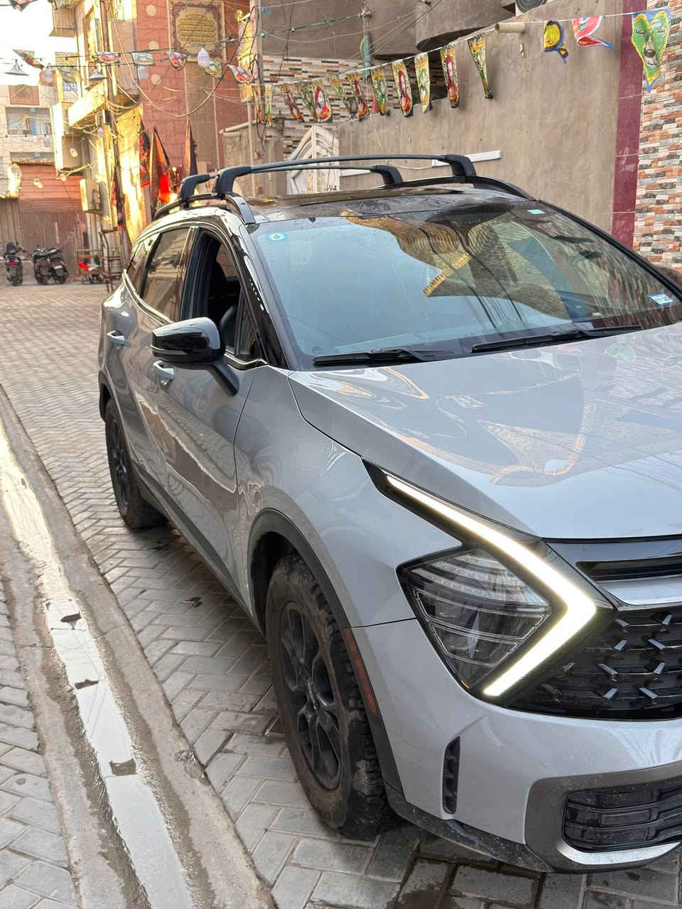 سلام عليكم...
#كيا #سبورتج 2024 اكس برو 

وارد امريكي

حادث موضح بلصوره 

ايرباك دشبول وستيرن 

ماشية 31 الف كيلو مو ميل 

المواصفات :

بانوراما 

بصمة ابواب وتشغيل 

كاميره خلفيه

 

رادارات 

نقطة عمياء 

بريك تلقائي 

كروس كونترول تفاعلي 

حساسات امامي خلفي 

داخل جلد 

كشن السائق كهرباء وميموري

كشنات تدفئة وتبريد  

تدفئة ستيرن 

اوتو ستوب 

نقطة عمياء 

شحن لاسلكي 

منافذ شحن سريع 

جنطة كهرباء 

فور ويل 

محرك ٢٥٠٠ 

السيارة فوول مواصفات معروفة اكس برو 

مكان بغداد

سعر 
215 ورقه 

***********
