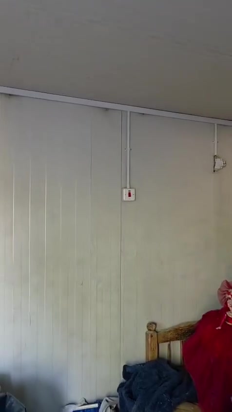 سلام عليكم كرفان للبيع ٣×٤ سعره بمليون كامل مكمل استفسار ***********
